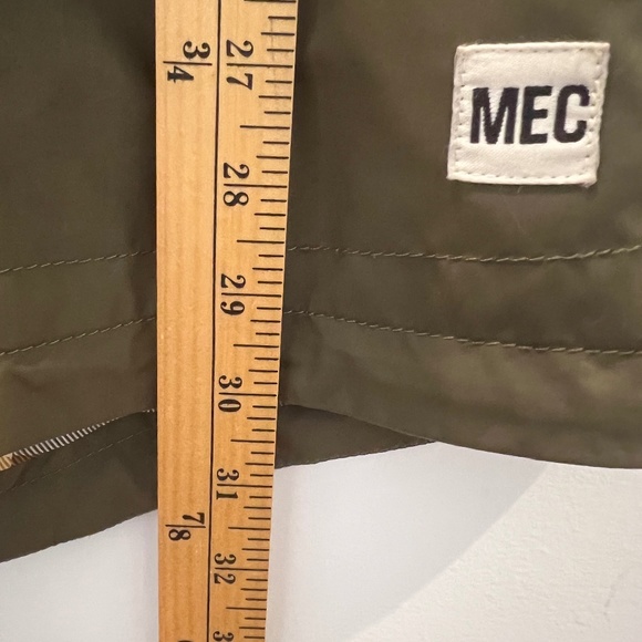MEC womens green jacket - Picture 7 of 11